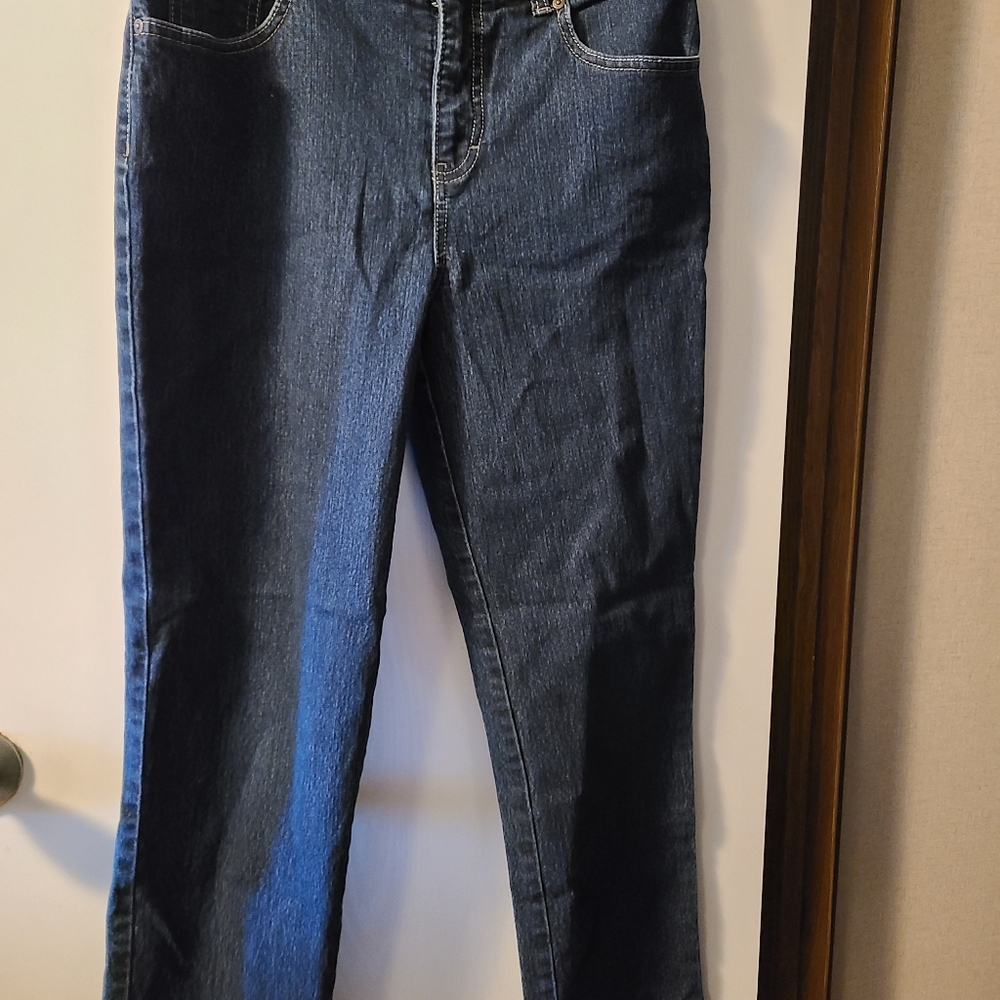 Gloria Vanderbilt Jeans - Size 8